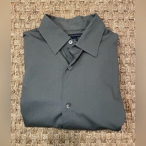 Banana Republic Men’s Grey Long Sleeve Button Up Shirt